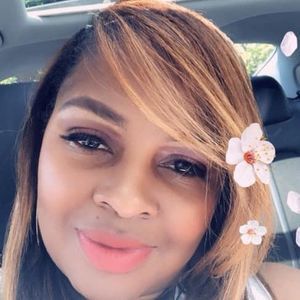 Meet your Posher, Tonya